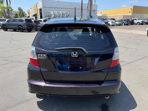 Used 2013 Honda Fit Sport image 6