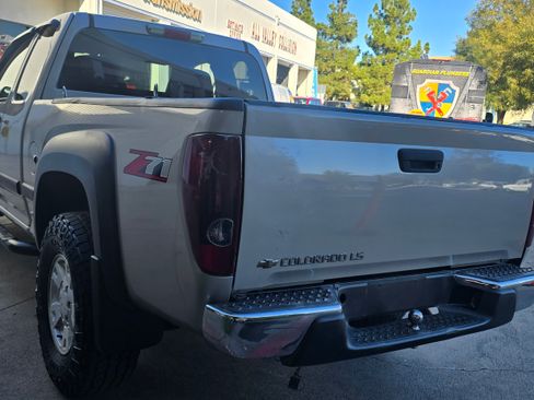 Used 2004 Chevrolet Colorado Z71 image 22