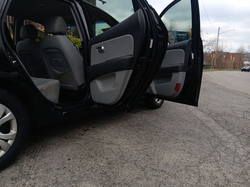 Used 2010 Hyundai Elantra image 10