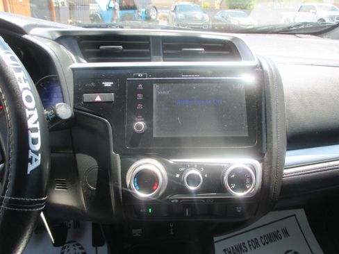 Used 2018 Honda Fit Sport image 6