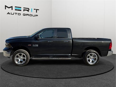Used 2017 RAM 1500 Classic SLT image 5