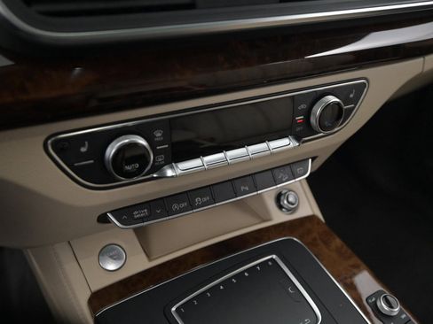 Used 2018 Audi Q5 Prestige image 34