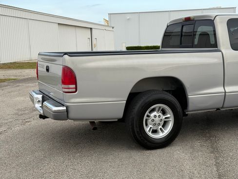 Used 2000 Dodge Dakota Sport RWD image 45
