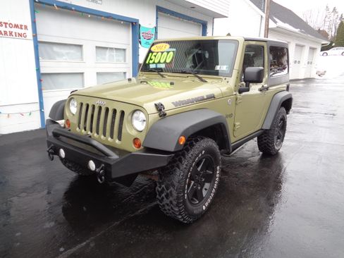 Used 2013 Jeep Wrangler Freedom Edition image 1