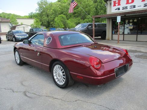 Used 2004 Ford Thunderbird Deluxe RWD image 8