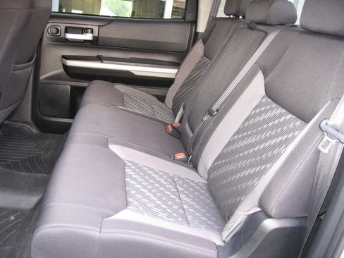 Used 2020 Toyota Tundra SR5 image 7