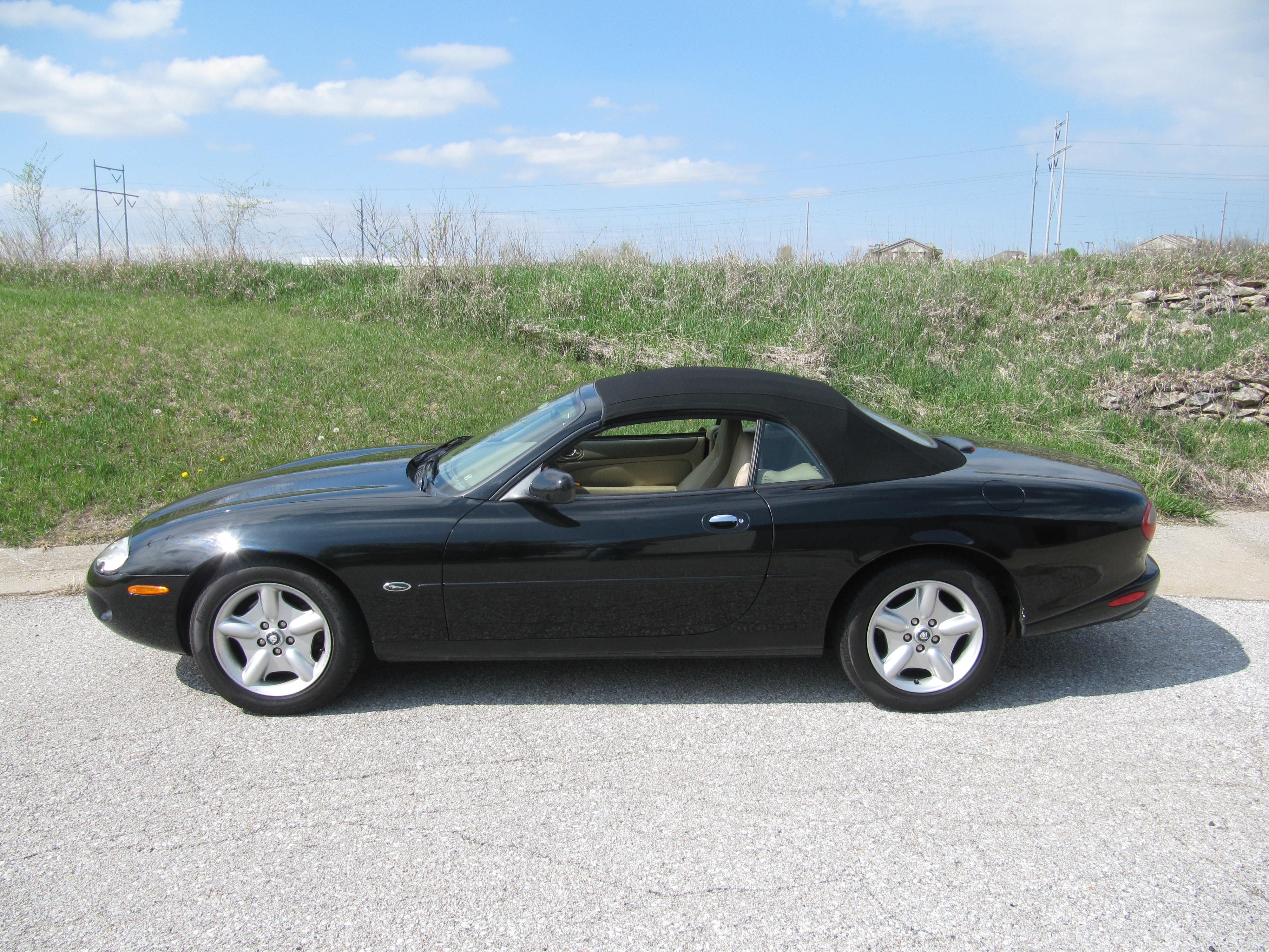 Used 1999 Jaguar XK8 RWD image 3