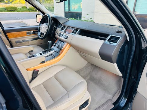 Used 2013 Land Rover Range Rover Sport HSE Sport Utility 4D AWD/4WD image 16