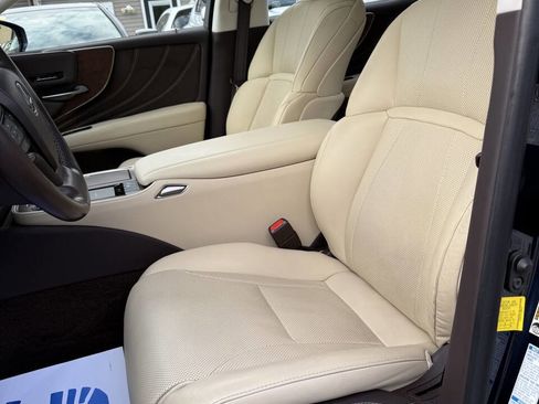 Used 2020 Lexus LS 500 image 9