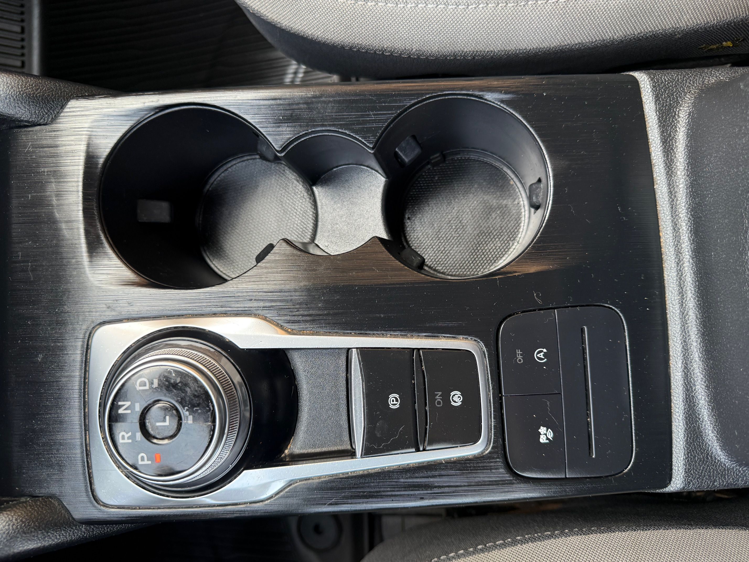 Used 2020 Ford Escape AWD SE image 17