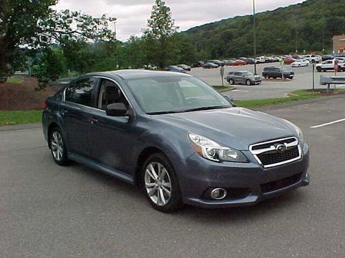 Used 2014 Subaru Legacy 2.5i image 2
