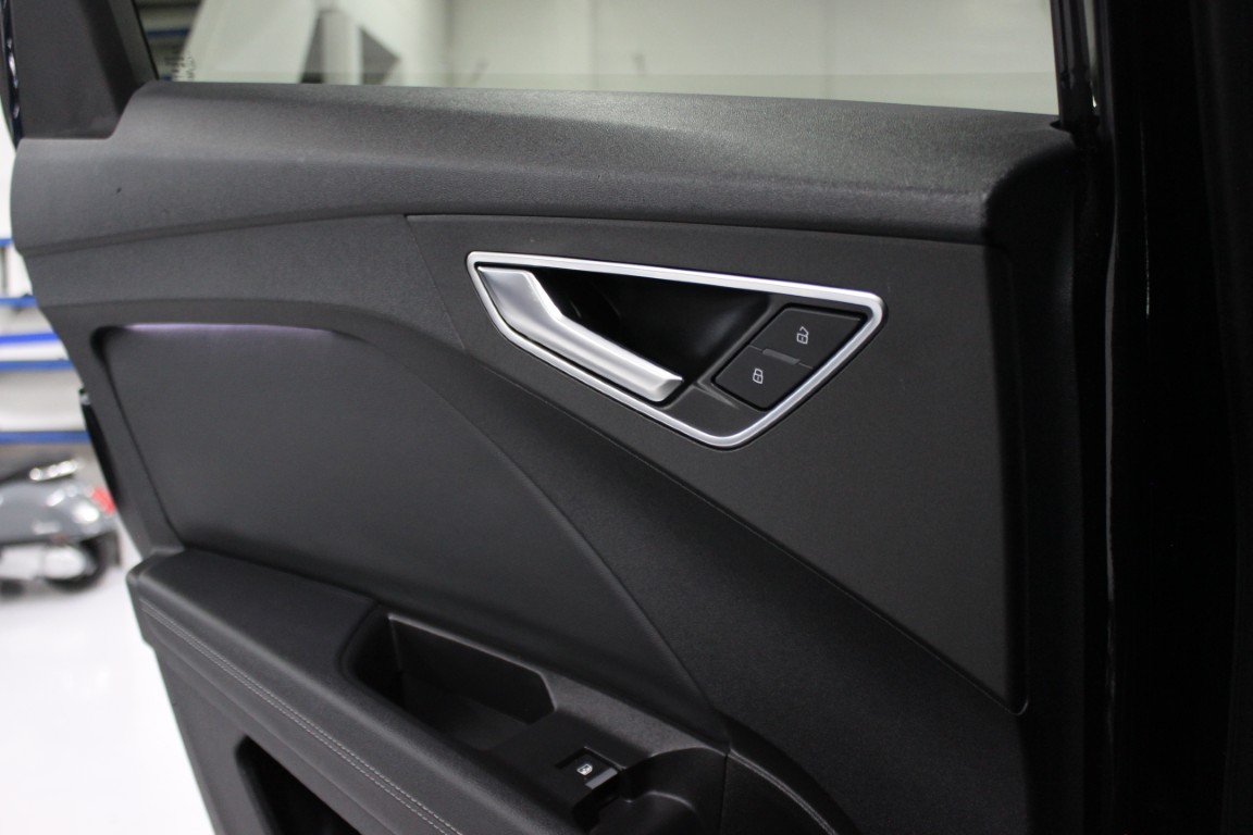 Used 2025 Audi Q4 e-tron Premium RWD image 37