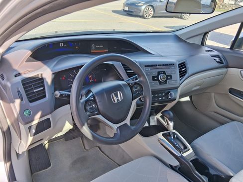 Used 2012 Honda Civic LX image 9