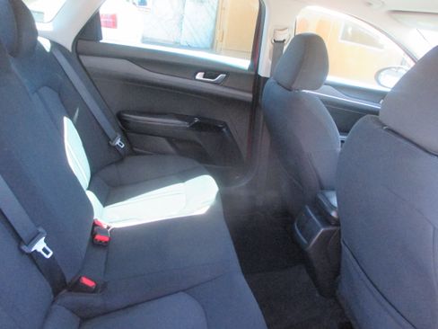 Used 2021 Kia K5 LX FWD image 12