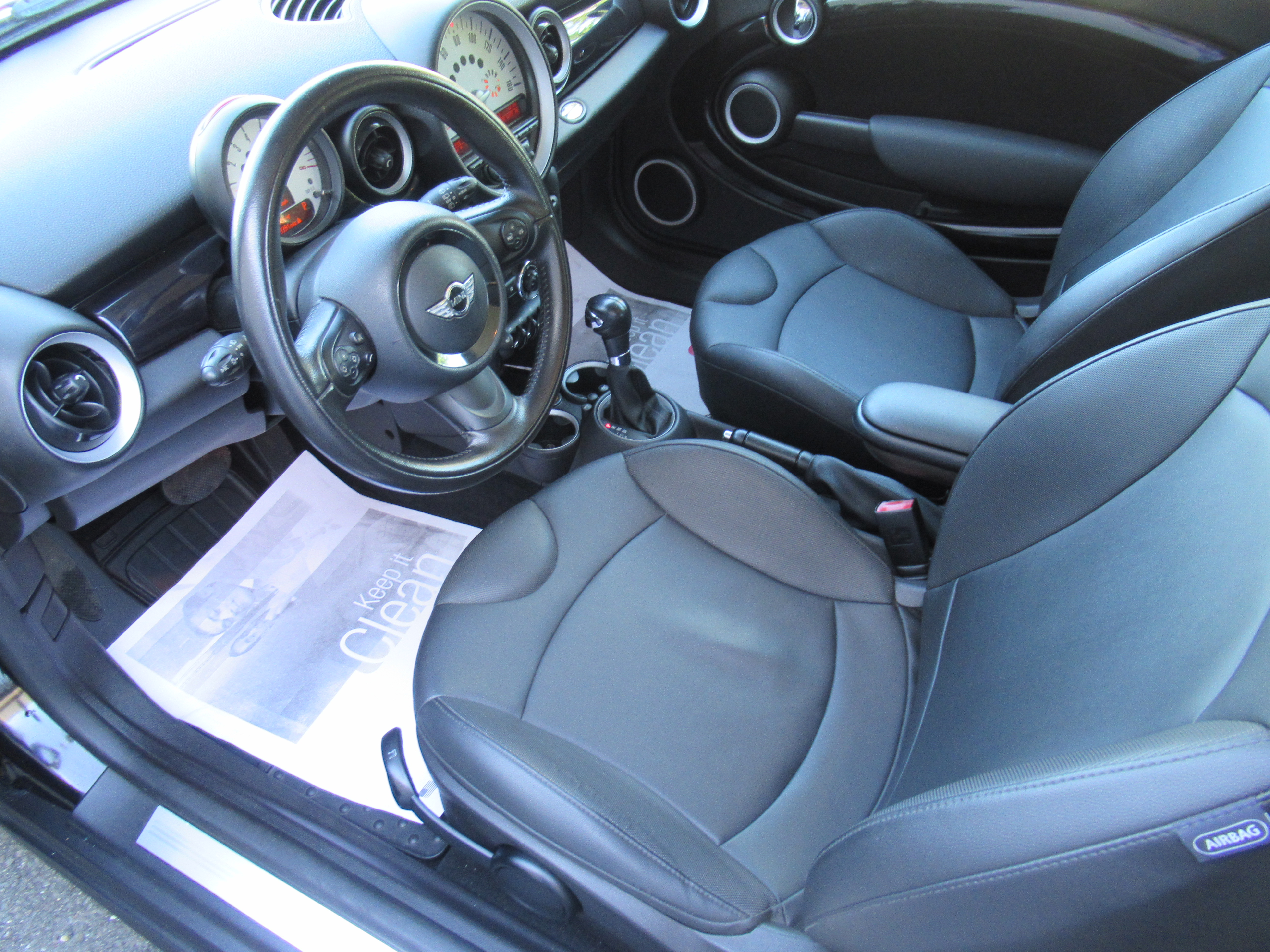 Used 2011 MINI Cooper Clubman FWD image 9