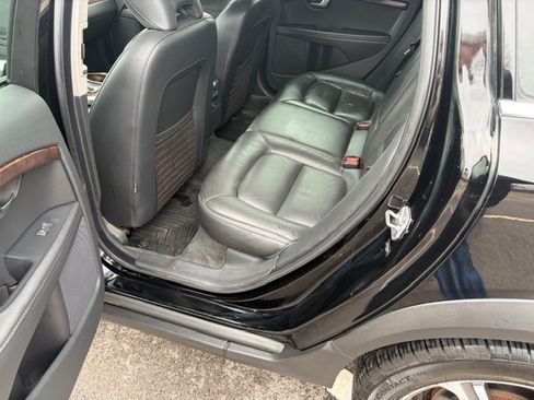 Used 2015 Volvo XC70 T6 Platinum image 12