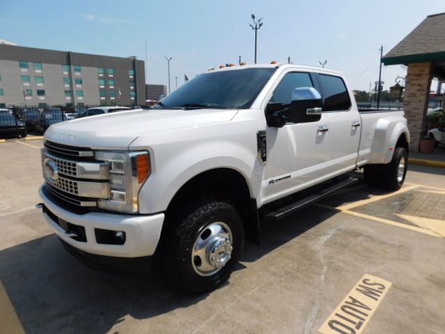 Used 2017 Ford F350 4x4 Crew Cab DRW Super Duty image 4