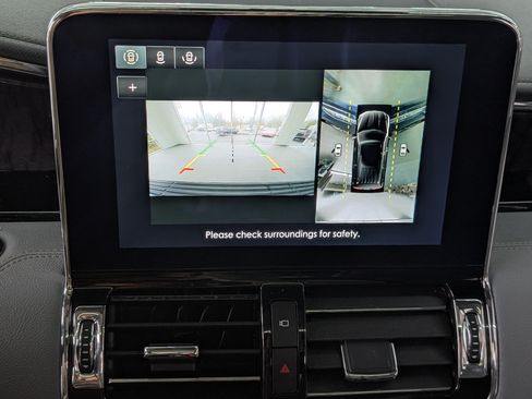 Used 2020 Lincoln Navigator Reserve Sport Utility 4D image 22