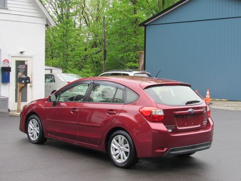 Used 2016 Subaru Impreza 2.0i Premium Hatchback AWD/4WD image 5