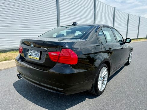 Used 2011 BMW 328i xDrive Sedan AWD/4WD image 1