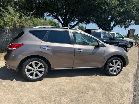 Used 2012 Nissan Murano FWD image 1