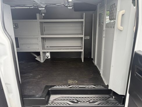 Used 2018 Ford Transit 150 130 Low Roof RWD image 10