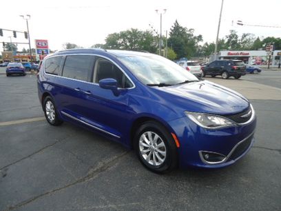 Used 2018 Chrysler Pacifica Touring-L