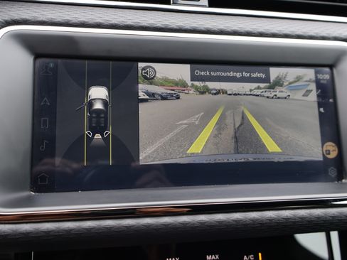 Used 2022 Land Rover Range Rover Evoque R-Dynamic S image 33