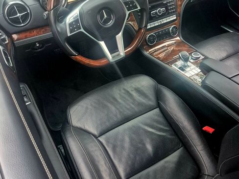 Used 2013 Mercedes-Benz SL 550 image 25