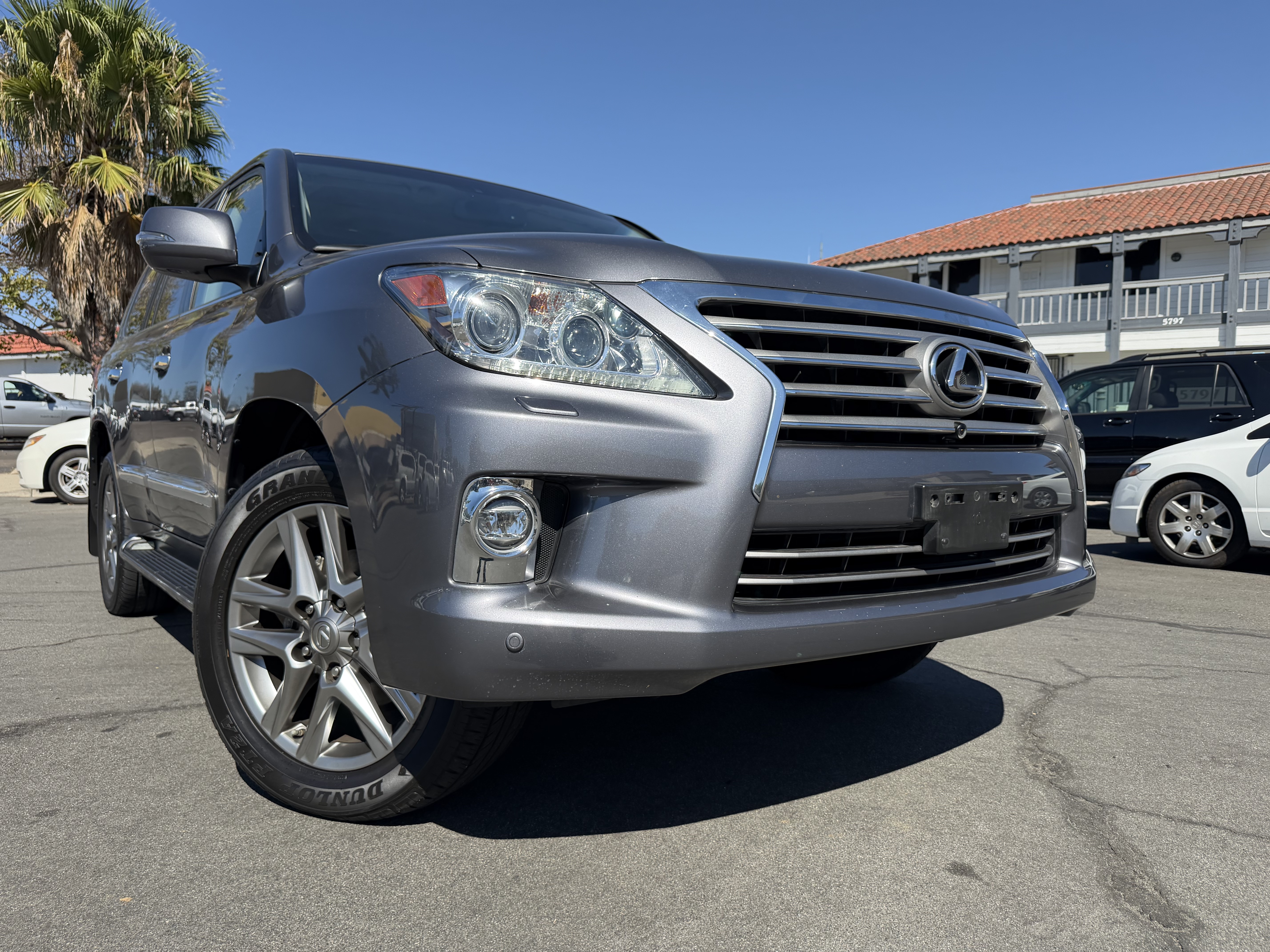 Used 2015 Lexus LX 570 4WD image 23