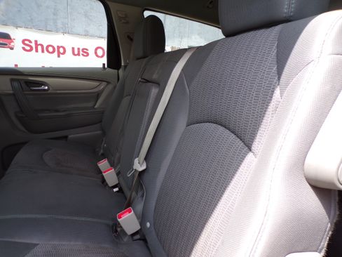 Used 2016 Chevrolet Traverse LS image 7