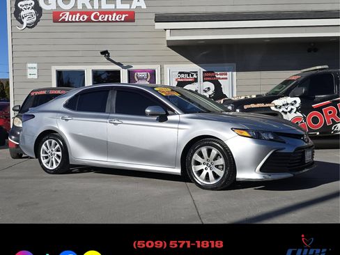 Used 2021 Toyota Camry LE image 1