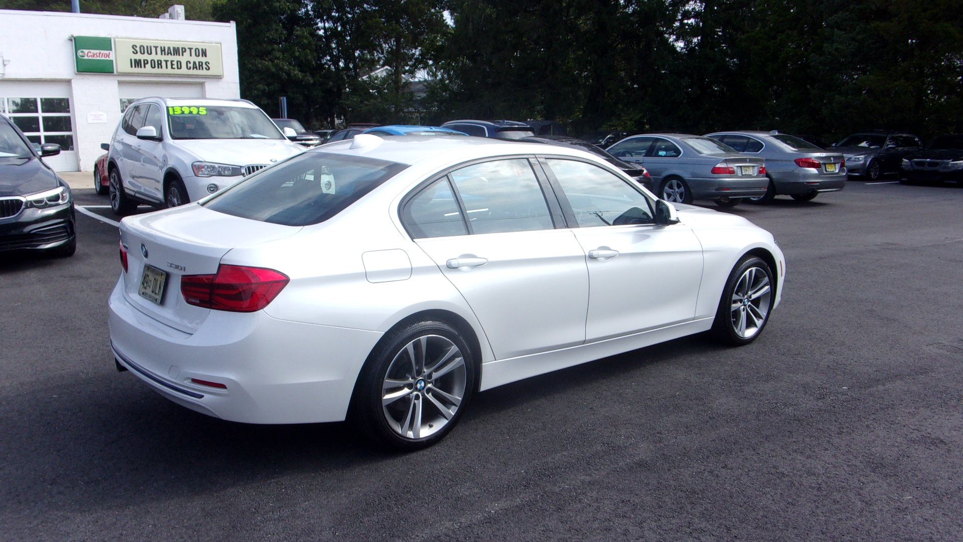 Used 2018 BMW 330i xDrive Sedan AWD/4WD image 6