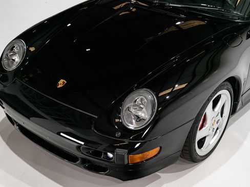 Used 1997 Porsche 911 Carrera S Coupe RWD image 33