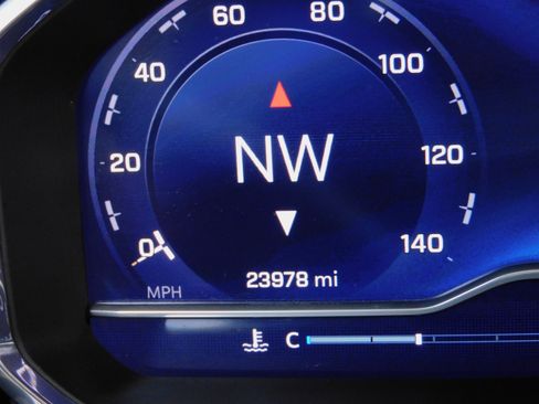 Used 2024 Chevrolet Silverado 2500 LTZ image 36