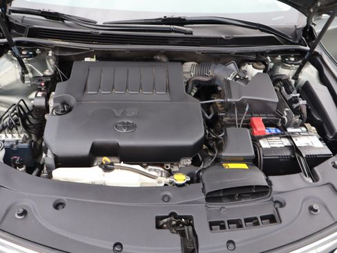 Used 2013 Toyota Avalon XLE Touring FWD image 36