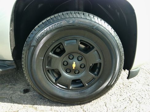 Used 2012 Chevrolet Tahoe LT image 22