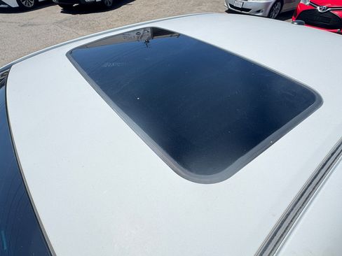 Used 2012 Toyota Corolla LE FWD image 25
