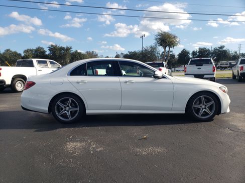 Used 2017 Mercedes-Benz E 300 image 5