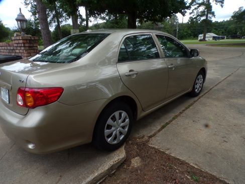 Used 2009 Toyota Corolla LE Sedan 4D FWD image 7