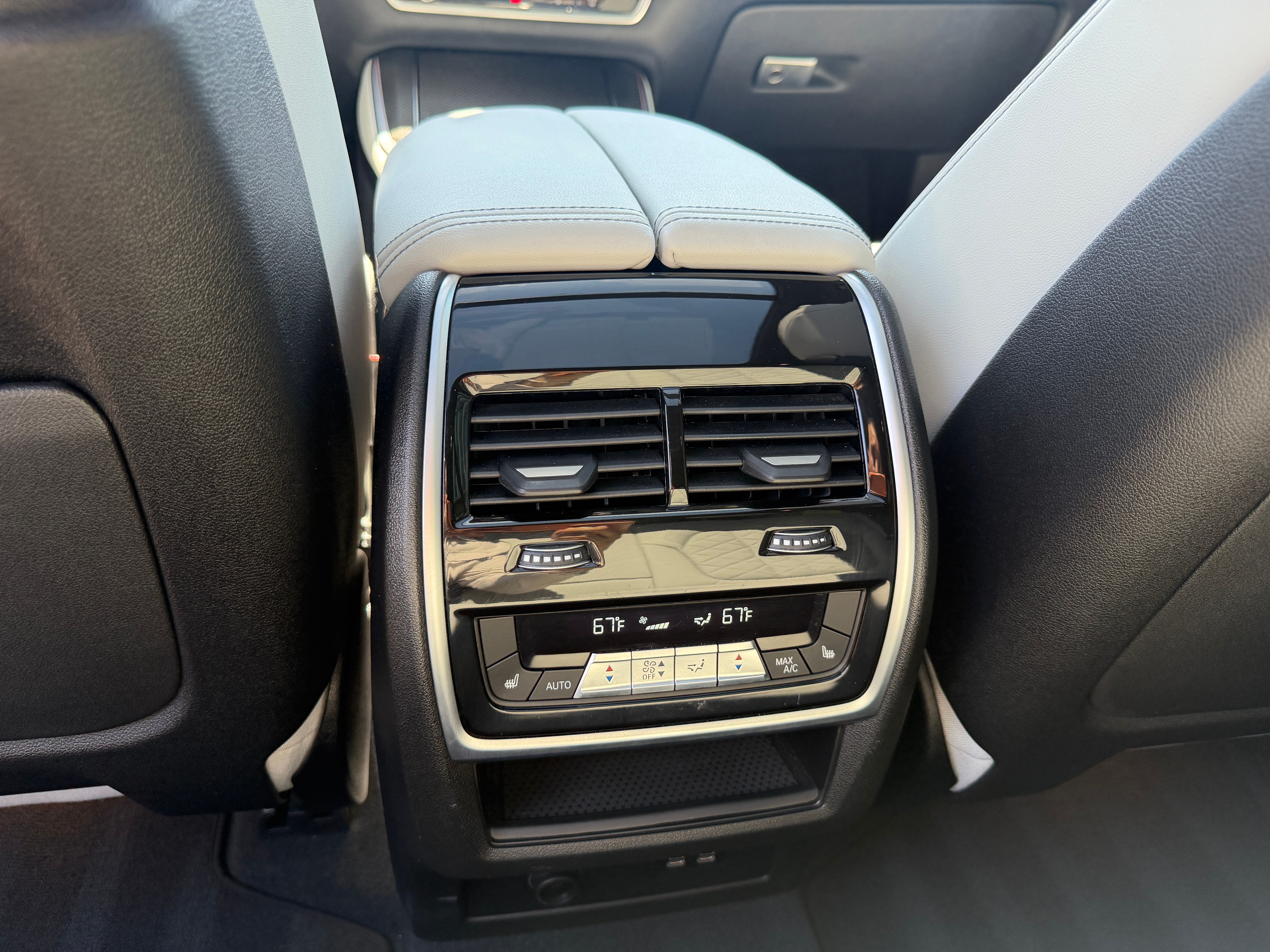 Used 2024 BMW X5 M60i AWD/4WD image 43