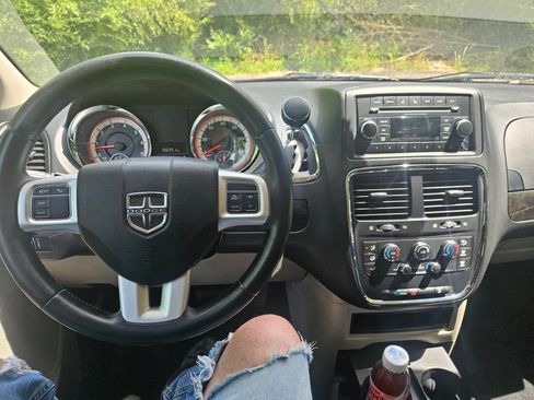 Used 2017 Dodge Grand Caravan UNAVAIL FWD image 7