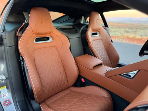 Used 2018 Jaguar F-TYPE SVR Coupe AWD/4WD image 22