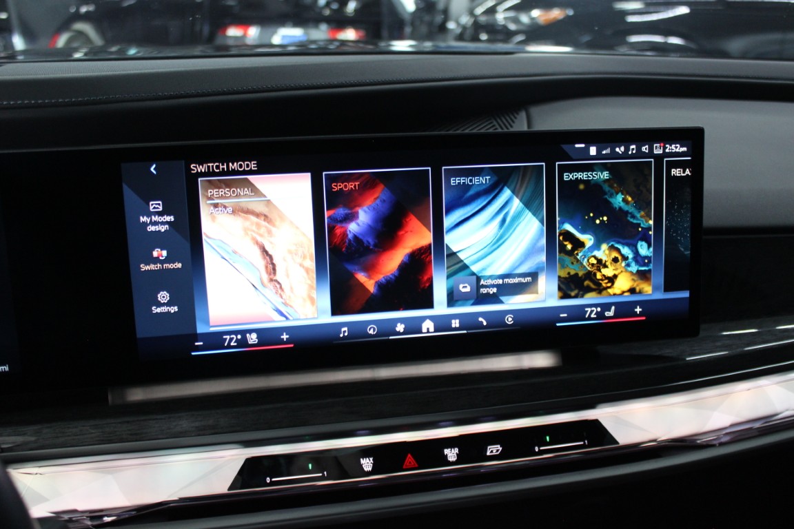Used 2024 BMW i7 eDrive50 RWD image 31
