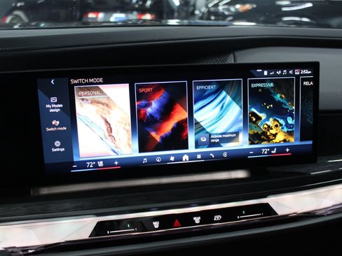 Used 2024 BMW i7 eDrive50 RWD image 31