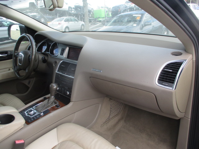 Used 2008 Audi Q7 3.6 Premium AWD/4WD image 17