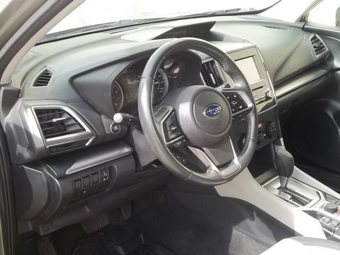 Used 2020 Subaru Forester Premium image 21