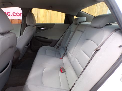 Used 2016 Chevrolet Malibu L image 6