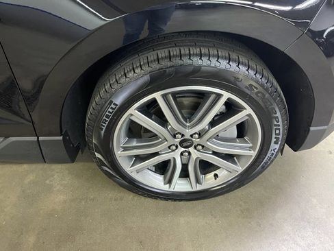 Certified 2023 Ford Edge Titanium image 13