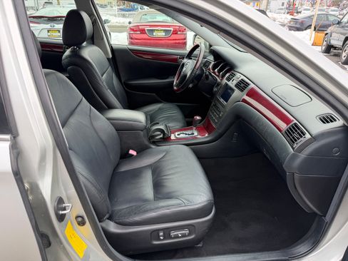 Used 2004 Lexus ES 330 image 16